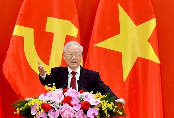 Party leader Nguyen Phu Trong demonstrates leadership nucleus role - ảnh 1