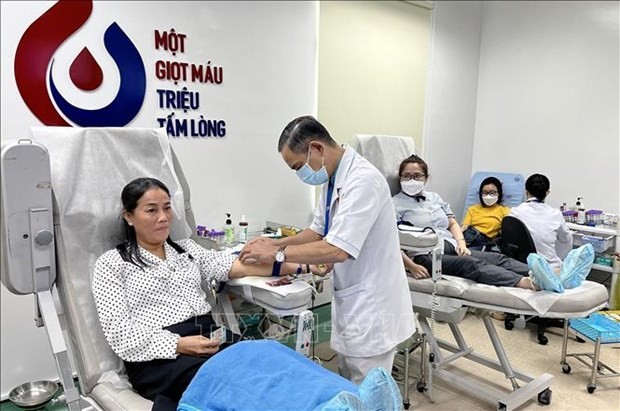 Blood donation festival collects nearly 9,000 units nationwide - ảnh 1