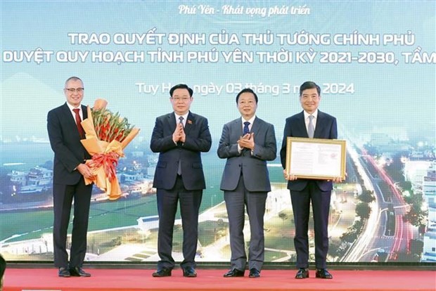 Phu Yen aims to become central coastal region’s blue economy hub - ảnh 1