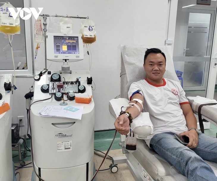 Living blood bank spreads love, saves lives - ảnh 2
