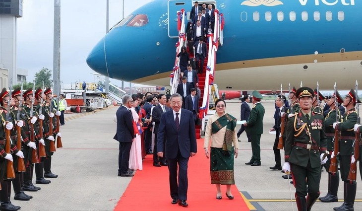 President To Lam arrives in Vientiane, beginning a State visit to Laos - ảnh 1
