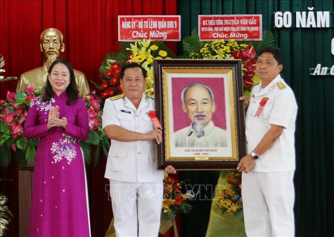 Phó Chủ tịch nước Võ Thị Ánh Xuân dự Lễ kỷ niệm 60 năm thành lập Lữ đoàn 962, Quân khu 9 - ảnh 1