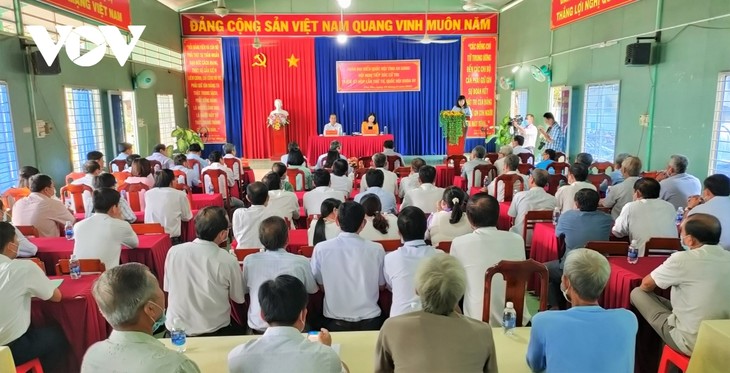 Phó Chủ tịch nước Võ Thị Ánh Xuân tiếp xúc cử tri tại huyện cù lao Phú Tân, tỉnh An Giang - ảnh 1