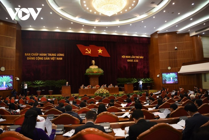 Hội nghị lần thứ 6 Ban chấp hành Trung ương Đảng Cộng sản Việt Nam khóa XIII bàn nhiều vấn đề quan trọng - ảnh 2