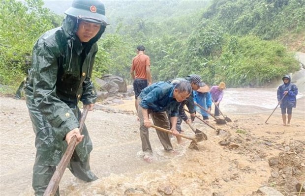 Thủ tướng yêu cầu các tỉnh sẵn sàng tổ chức cứu trợ cho các hộ dân ở vùng lũ lụt - ảnh 1