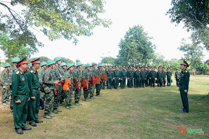Quân đội Nhân dân Việt Nam nâng cao sức mạnh chiến đấu, vững mạnh về chính trị, để bảo vệ đất nước - ảnh 1