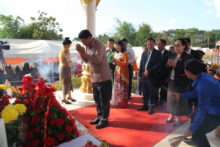 Lễ cầu siêu tưởng niệm các anh hùng liệt sĩ Liên quân chiến đấu Lào-Việt Nam - ảnh 1