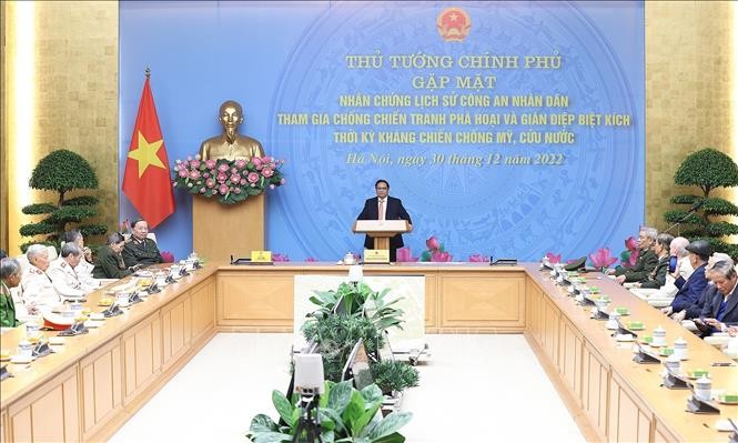 Thủ tướng Phạm Minh Chính gặp mặt nhân chứng lịch sử Công an nhân dân - ảnh 1