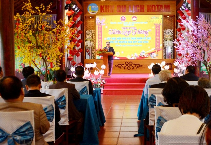 Tỉnh Đắk Lắk tổ chức gặp mặt kiều bào và thân nhân về quê đón Tết Quý Mão 2023 - ảnh 1