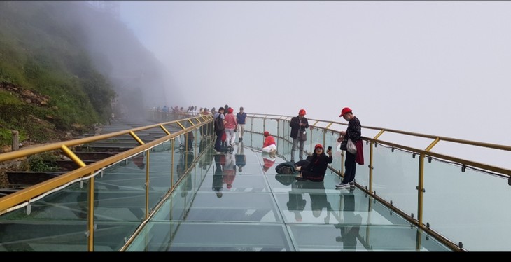 莱州省充满吸引力的龙云玻璃桥旅游区 - ảnh 2