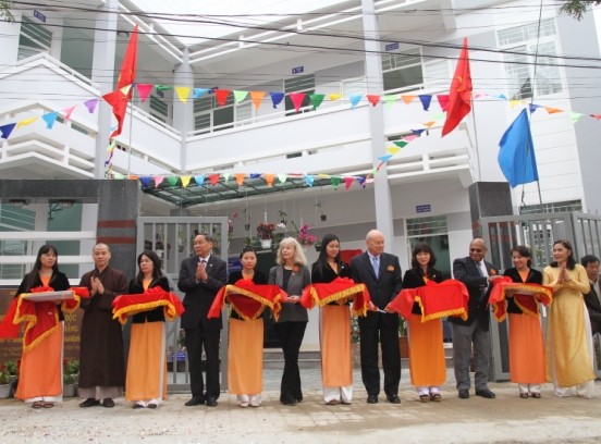 The 1st steaming, detoxification centre opens in Central Vietnam - ảnh 1