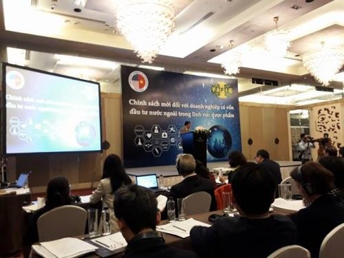 Vietnam discusses new policies for foreign pharma firms  - ảnh 1