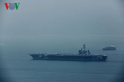 US Navy carrier strike group makes historic visit to Vietnam - ảnh 1