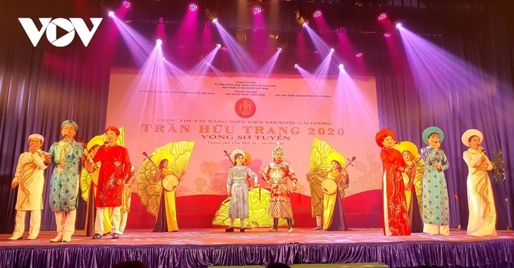 Vietnam’s traditional Cai Luong artists strive to keep their stage alive - ảnh 3