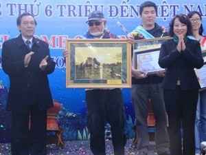 Vietnam recibe el visitante extranjero número 6 millones  - ảnh 1