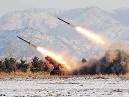 Corea del Norte ensaya 2 misiles de corto alcance - ảnh 1