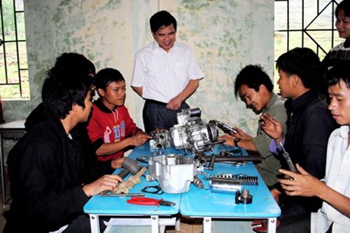 Vietnam impulsa enseñanza de oficios agrícolas a campesinos  - ảnh 1