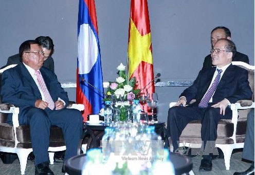 Presidente del Parlamento vietnamita recibe al vice jefe del Estado laosiano - ảnh 1