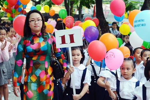 20 millones de alumnos vietnamitas inician el nuevo año académico  - ảnh 2