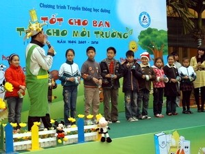 Vietnam concede importancia al desarrollo sostenible de la educación  - ảnh 1
