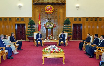 Premier Nguyen Tan Dung recibe a Tony Blair, en visita a Vietnam - ảnh 1