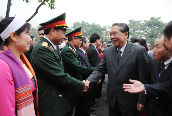 Destaca prensa laosiana la visita del presidente de la República a Vietnam  - ảnh 1