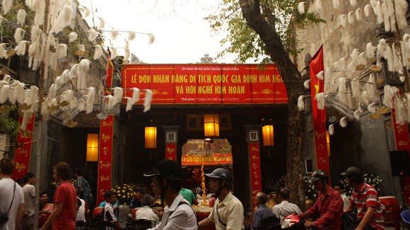 Fiesta de joyería, hermoso rasgo de barrios antiguos de Hanoi - ảnh 1