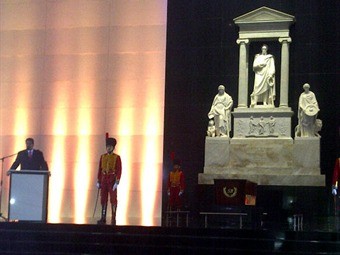 Inauguración del Mausoleo del héroe Bolívar en Venezuela - ảnh 1