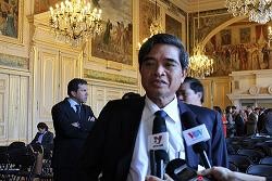 Vietnam y Francia plantean promover la cooperación económica militar  - ảnh 1