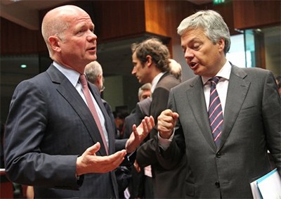 La UE continúa en desacuerdo sobre el embargo de armas a la oposición siria  - ảnh 1