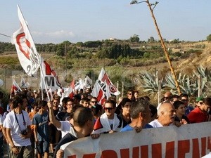 Italianos protestan la construcción de base norteamericana  - ảnh 1