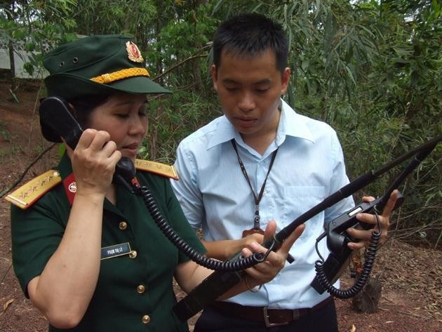 Comisión de Defensa y Seguridad del Parlamento vietnamita verifica la legislación - ảnh 1