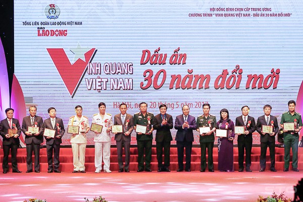 Nguyen Anh Tri, un destacado médico, dos veces galardonado en el programa “Gloria de Vietnam” - ảnh 1