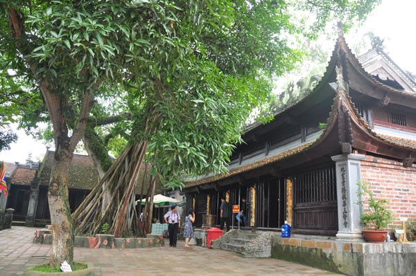 El templo de Cua Ong, importante obra religiosa de Quang Ninh - ảnh 1