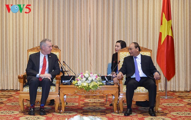  Premier vietnamita recibe al saliente embajador estadounidense  - ảnh 1