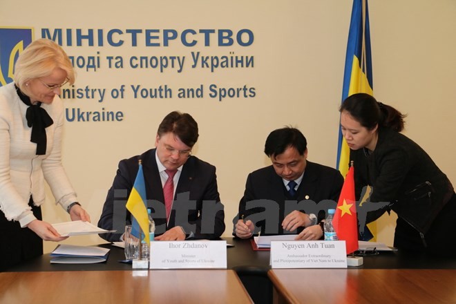 Vietnam y Ucrania fortalecen cooperación en educación física y deportes - ảnh 1