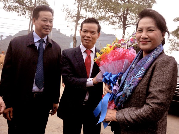Presidenta legislativa vietnamita felicita a soldados y pobladores de Ha Giang en ocasión del Tet - ảnh 1