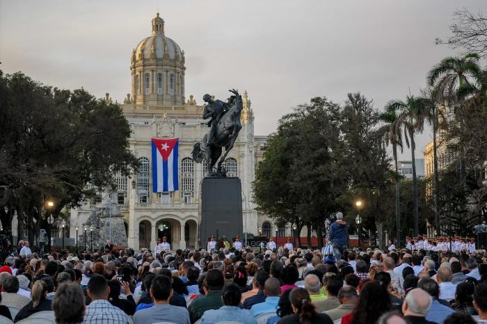 Inauguran una estatua del Héroe Nacional cubano José Martí - ảnh 1