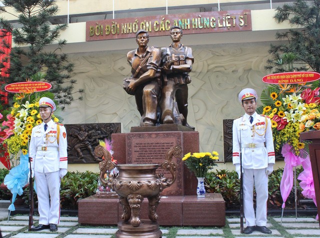 Inaugurado monumento a mártires en Ofensiva General de 1968 - ảnh 1