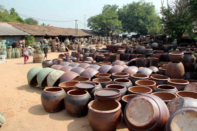 Inagotable vitalidad de una aldea dedicada al oficio tradicional de la cerámica - ảnh 1