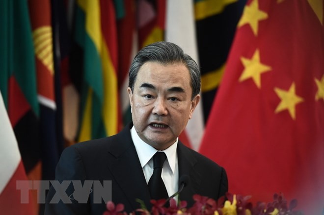 China y Singapur acuerdan respaldar el multilateralismo y el libre comercio - ảnh 1