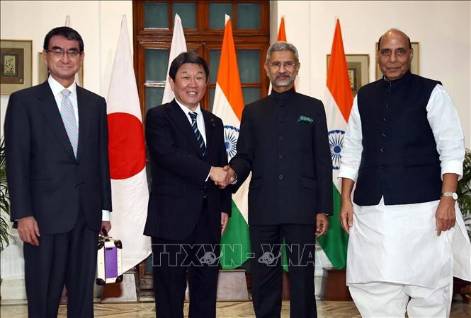 Japón y la India se comprometen a cooperar con la Asean por la paz y la prosperidad regionales - ảnh 1