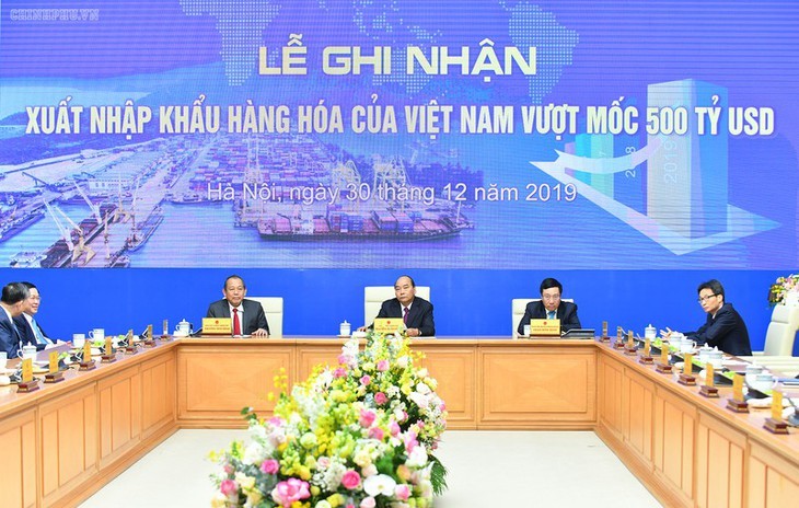 Comercio exterior de Vietnam supera los 500 mil millones de dólares - ảnh 1