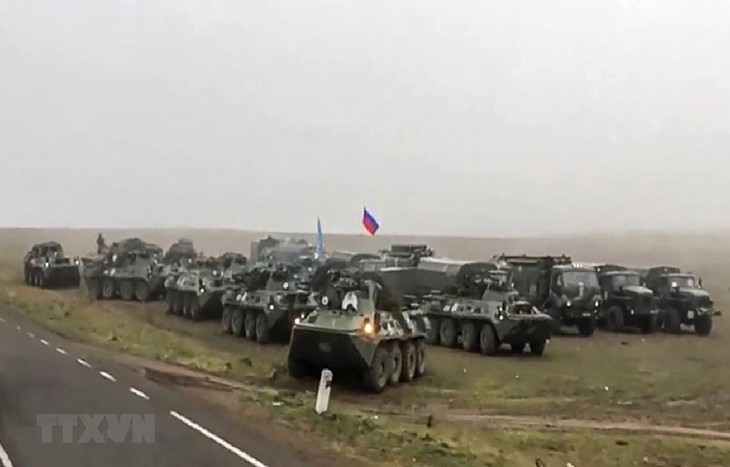 Presidente ruso confirma control eficaz del alto el fuego en Nagorno-Karabaj - ảnh 1