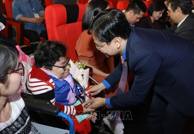 Honran a jóvenes vietnamitas con discapacidad - ảnh 1