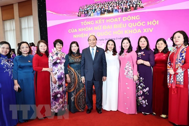 Evalúan las actividades del grupo de mujeres diputadas de Vietnam - ảnh 1