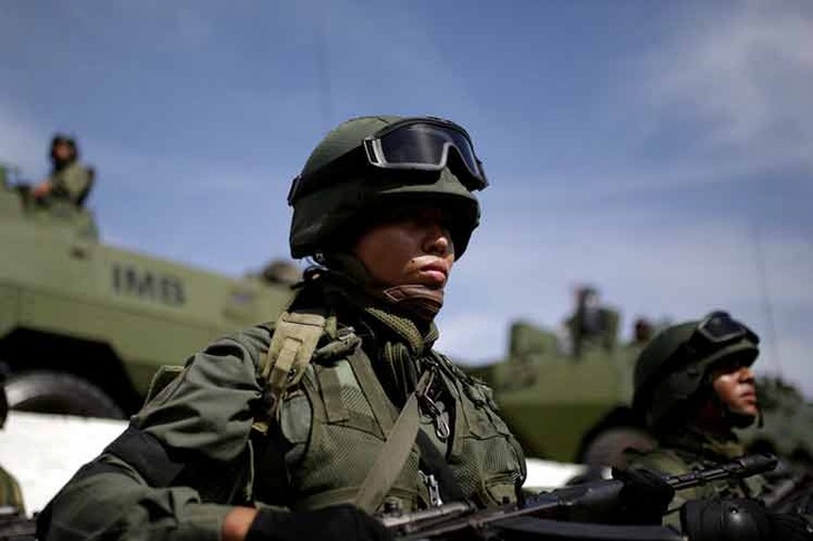 Venezuela permanece en máxima alerta en la frontera con Colombia - ảnh 1