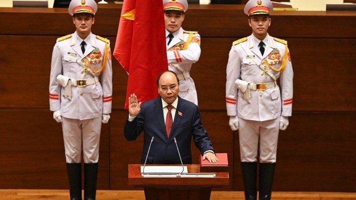 Dirigentes internacionales felicitan a los líderes vietnamitas recién elegidos - ảnh 1