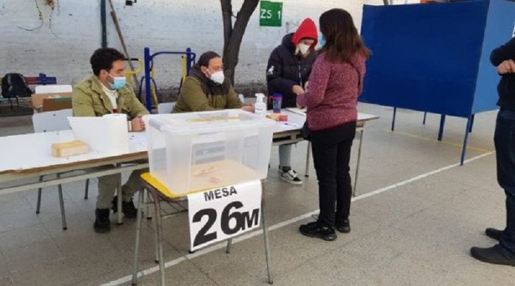 Chile celebra segunda vuelta para las elecciones de gobernadores regionales - ảnh 1