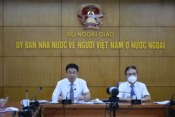 Expertos vietnamitas en ultramar aportan opiniones acerca de la producción de vacunas domésticas contra covid-19 - ảnh 1